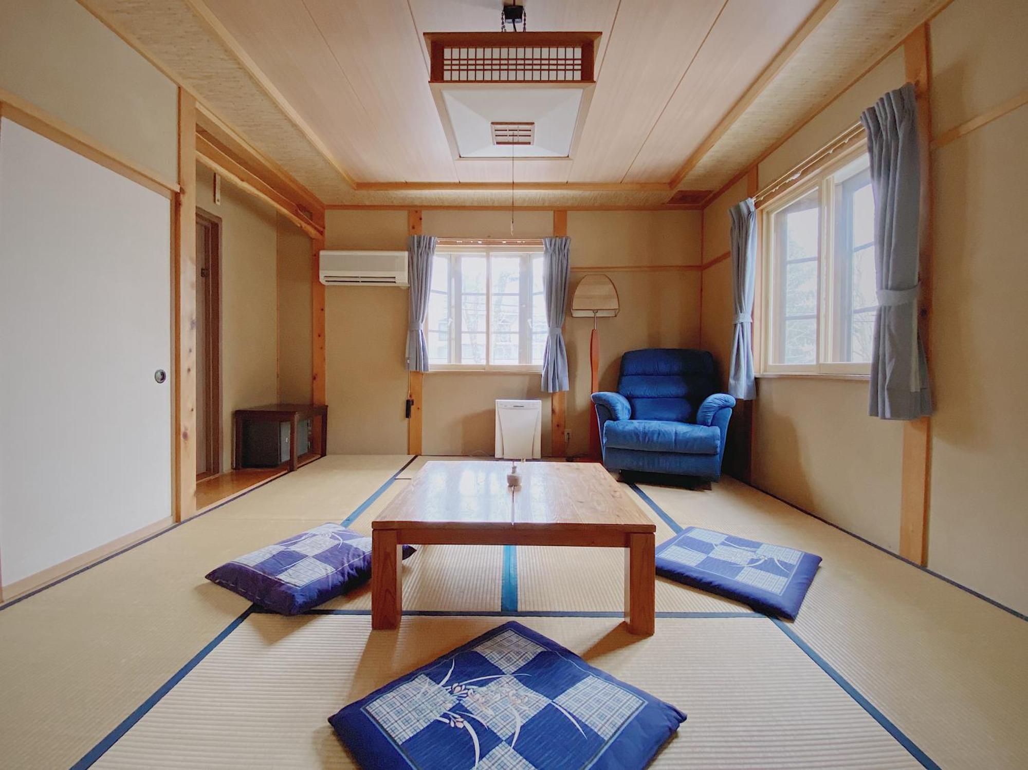 Apricot Pension Хакуба-Мура Экстерьер фото
